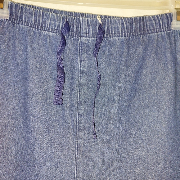 Basic Editions capri jeans - Picture 2 of 6